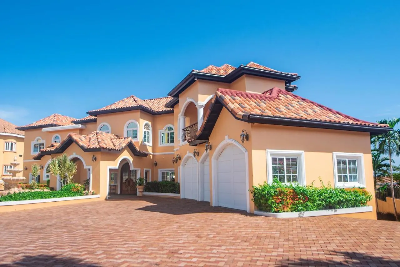Villa Tianna Montego Bay