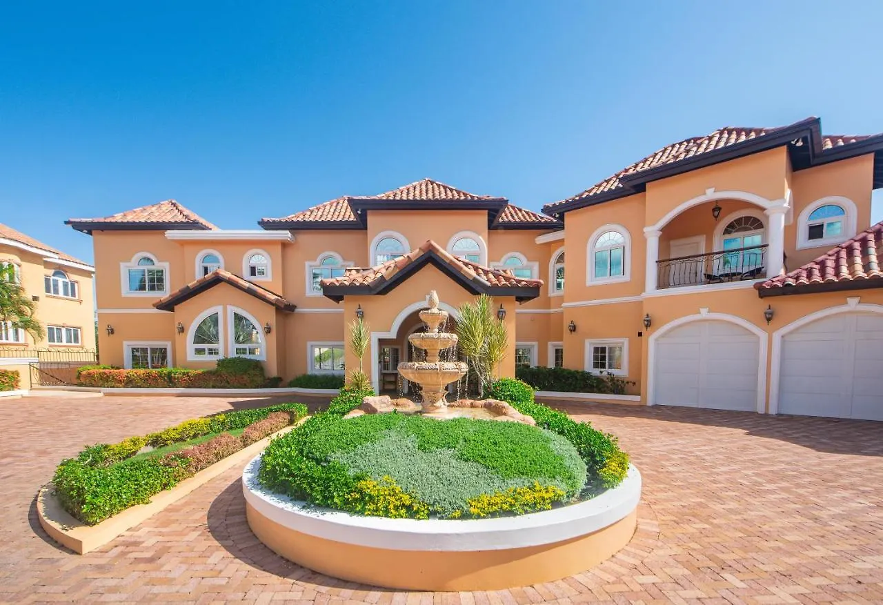 Villa Tianna Montego Bay